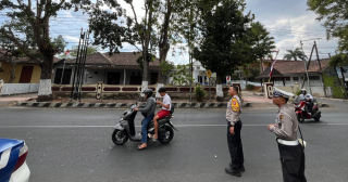 Polres Bondowoso Sosialisasikan Larangan Sepeda Listrik Digunakan di Jalan Raya