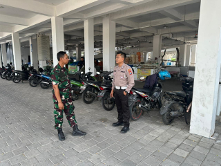 Polsek Kenjeran Laksanakan Patroli Harkamtibmas di Jalan Raya Cumpat
