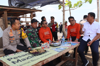 Sinergisitas 3 Pilar Polres Kediri Kota bersama Kodim 0809 dan Pemda Gelar Patroli Jelang Pilkada 2024