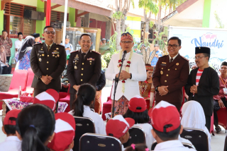 Polres Batu dan Forkopimda Gelar Program “KWB Bergizi” Dukung Program Pemerintah Tingkatan Gizi Anak Sekolah