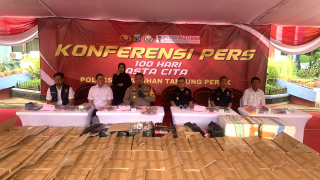 Polres Pelabuhan Tanjung Perak Berhasil Gagalkan Penyelundupan 7, 6 Juta Batang Rokok Ilegal