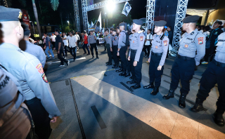 Polda Jatim Siapkan 805 Personel Gabungan, Debat Publik ke 3 Paslon Cagub Jawa Timur Kondusif