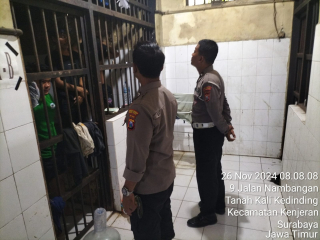 Polsek Kenjeran Lakukan Pengecekan Rutin Ruang Tahanan