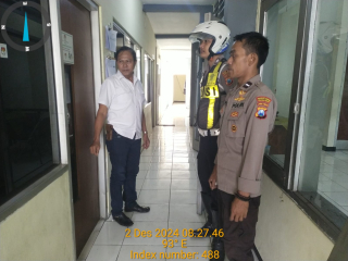 Pawas Polsek Asemrowo Lakukan Pengecekan Ruang Penyimpanan Kotak Suara Pilkada Serentak 2024