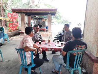Personil Polsek Kenjeran Pantau Keamanan di Kawasan Wisata Kenpark