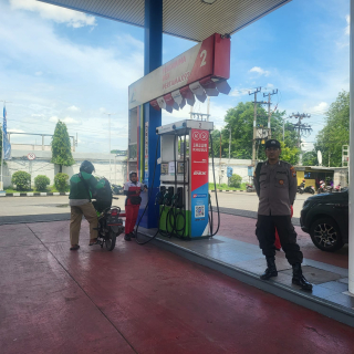 Patroli Polsek Asemrowo Pantau SPBU Margomulyo