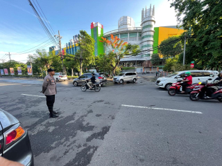 Patroli Pos Awal di Jalan Bunguran oleh Polsek Pabean Cantikan