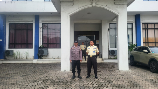 Polsek Asemrowo Lakukan Patroli Keamanan di Objek Vital Bank Panin