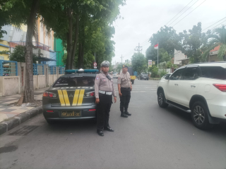 Polsek Pabean Cantikan Laksanakan Patroli Lalu Lintas di Jalan Stasiun Kota