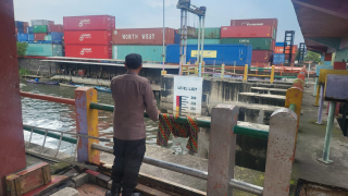 Polsek Asemrowo Laksanakan Patroli Pemantauan Pintu Air Balong II