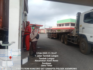 Polsek Asemrowo Laksanakan Patroli Keamanan dan Pengecekan Stok BBM di SPBU Tambak Langon