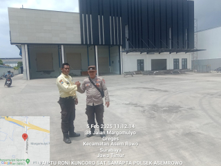 Polsek Asemrowo Laksanakan Patroli Dialogis di Pergudangan Jalan Margomulyo