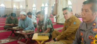 Kapolsek Krembangan Gelar Safari Ramadan di Masjid Al Ikhlash dan Silaturahmi dengan Warga