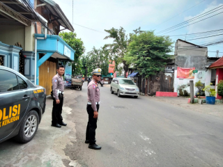 Polsek Kenjeran Laksanakan Patroli di Jalan Kedinding Lor, Antisipasi Kerawanan 3C