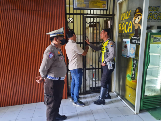 Polsek Asemrowo Laksanakan Patroli Pengecekan Ruang Tahanan Antisipasi Barang Terlarang