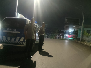Polsek Kenjeran Gelar Patroli Blue Light di Jembatan Galau, Antisipasi 3C, Balap Liar, dan Tawuran Remaja