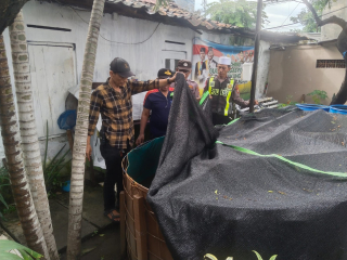 Polsek Semampir Laksanakan Patroli Harkamtibmas di Pos Kamling Kampung Tangguh Sidotopo