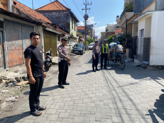 Patroli Harkamtibmas, Polsek Semampir Antisipasi Kerawanan di Jalan Petukangan