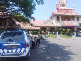 Polsek Kenjeran Laksanakan Patroli di Taman Kenjeran, Antisipasi Kerawanan 3C