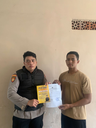 Sosialisasi Program SPKT Door to Door Polres Pelabuhan Tanjung Perak di Sidotopo Wetan