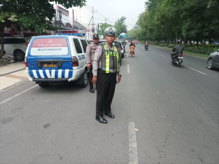 Polsek Pabean Cantikan Patroli Harkamtibmas di Depan SMA Barunawati, Antisipasi 3 Cepu