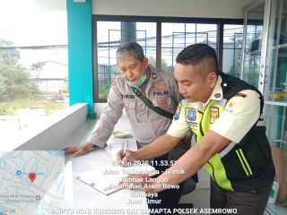 Personil Polsek Asemrowo Laksanakan Patroli Harkamtibmas di Area Pergudangan PLN