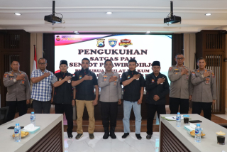 Polres Pelabuhan Tanjung Perak Kukuhkan Satgas Sentot Prawirodirdjo untuk Amankan Malam Satu Suro,