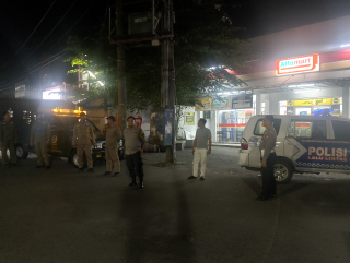 Polsek Kenjeran Gelar Patroli Blue Light Gabungan 3 Pilar di Jalan Randu
