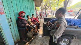 Satlantas Polres Pelabuhan Tanjung Perak Gelar Sosialisasi Program Mahameru Lantas dalam Rangka Ops Patuh Semeru 2025