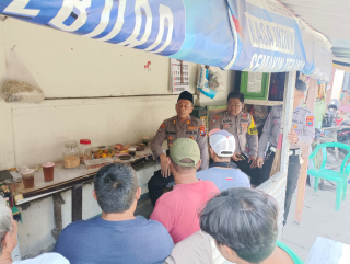 Ciptakan Keamanan, Polres Pelabuhan Tanjung Perak Gelar Cangkrukan Bersama Warga