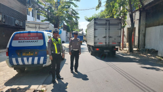 Patroli Harkamtibmas dan Pemantauan Arus Lalu Lintas di Jalan Karet