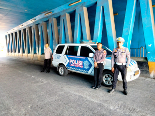 Polsek Kenjeran Laksanakan Patroli dan Pemantauan di Underpass Suramadu