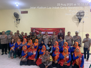 Polres Pelabuhan Tanjung Perak Gelar Kegiatan Jum’at Curhat di Tanah Kali Kedinding