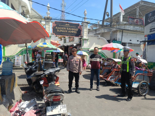 Patroli Harkamtibmas di Kawasan Wisata Religi Sunan Ampel