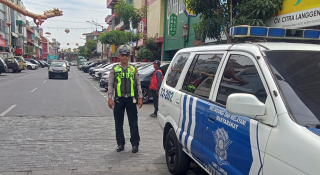 Polsek Pabean Cantikan Intensifkan Patroli di Jalan Kembang Jepun untuk Antisipasi Kerawanan 3C
