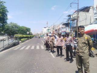 Polsek Semampir Gelar Patroli Harkamtibmas di Kawasan Wisata Religi Sunan Ampel
