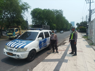 Polsek Pabean Cantikan Gelar Patroli Harkamtibmas di Jalan Perak Timur untuk Antisipasi Kerawanan dan 3C