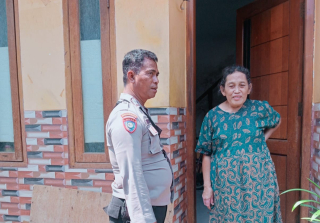 Bhabinkamtibmas Ujung Laksanakan Sambang Warga dan Berikan Himbauan Kamtibmas di Kelurahan Ujung