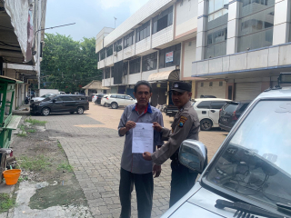 Unit SPKT Polres Pelabuhan Tanjung Perak Laksanakan Program Unggulan Door to Door Pelayanan Masyarakat