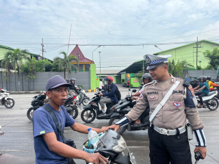 Satlantas Polres Pelabuhan Tanjung Perak Gelar Sosialisasi Tatap Muka Tertib Lalu Lintas