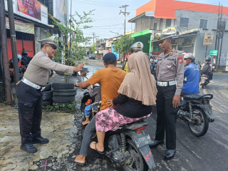 Penindakan dan Teguran Ops Zebra Semeru 2025 di Kawasan Tambak Mayor
