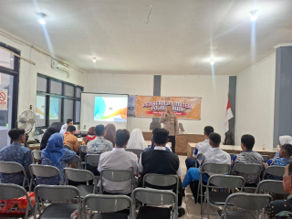 Perkuat Karakter dan Wawasan Kebangsaan, Polres Pelabuhan Tanjung Perak Beri Pembekalan Polisi Siswa