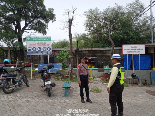 Personil Polsek Asemrowo Laksanakan Patroli Pemantauan Pergudangan Di PT Lestari Migas Jalan Greges