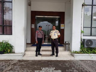 Personil Polsek Asemrowo Laksanakan Patroli Pemantauan Obyek Vital Panin Bank