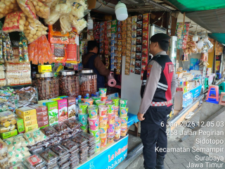 Sat Samapta Polres Pelabuhan Tanjung Perak Gelar Patroli Kota Presisi Di Kawasan UMKM Ampel