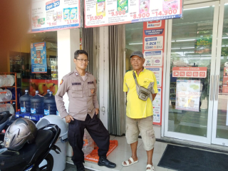 Patroli dan Sambang Polsek Krembangan di Minimarket Jalan Demak, Antisipasi 3C demi Ciptakan Rasa Aman