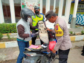 Operasi Pemeriksaan Kendaraan di Pos Suramadu, Polres Pelabuhan Tanjung Perak Tekan Aksi 3C
