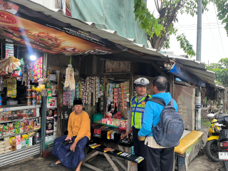 Satlantas Polres Pelabuhan Tanjung Perak Intensifkan Sosialisasi Tatap Muka Tertib Berlalu Lintas