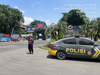 Patroli Perintis Presisi Satsamapta Polres Pelabuhan Tanjung Perak Jaga Kamtibmas di Terminal Jamrud