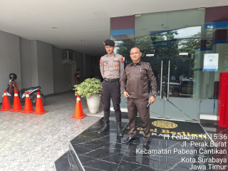Sat Samapta Polres Pelabuhan Tanjung Perak Laksanakan Patroli Dialogis di Hotel Berlian